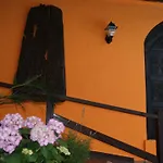 Villa Tinajas Triquivijate