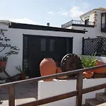 Tinajas Villa *