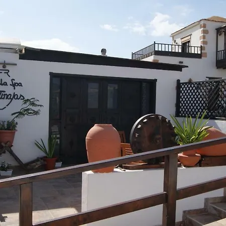 Tinajas Villa *